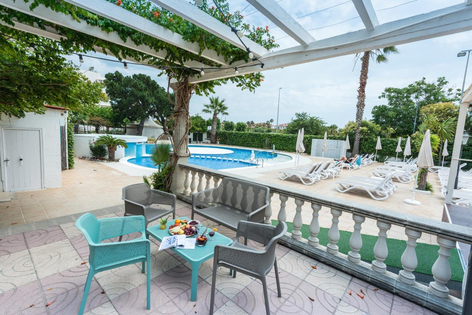 Bamblue Boutique Apartments Pineda de Mar Kültér fotó