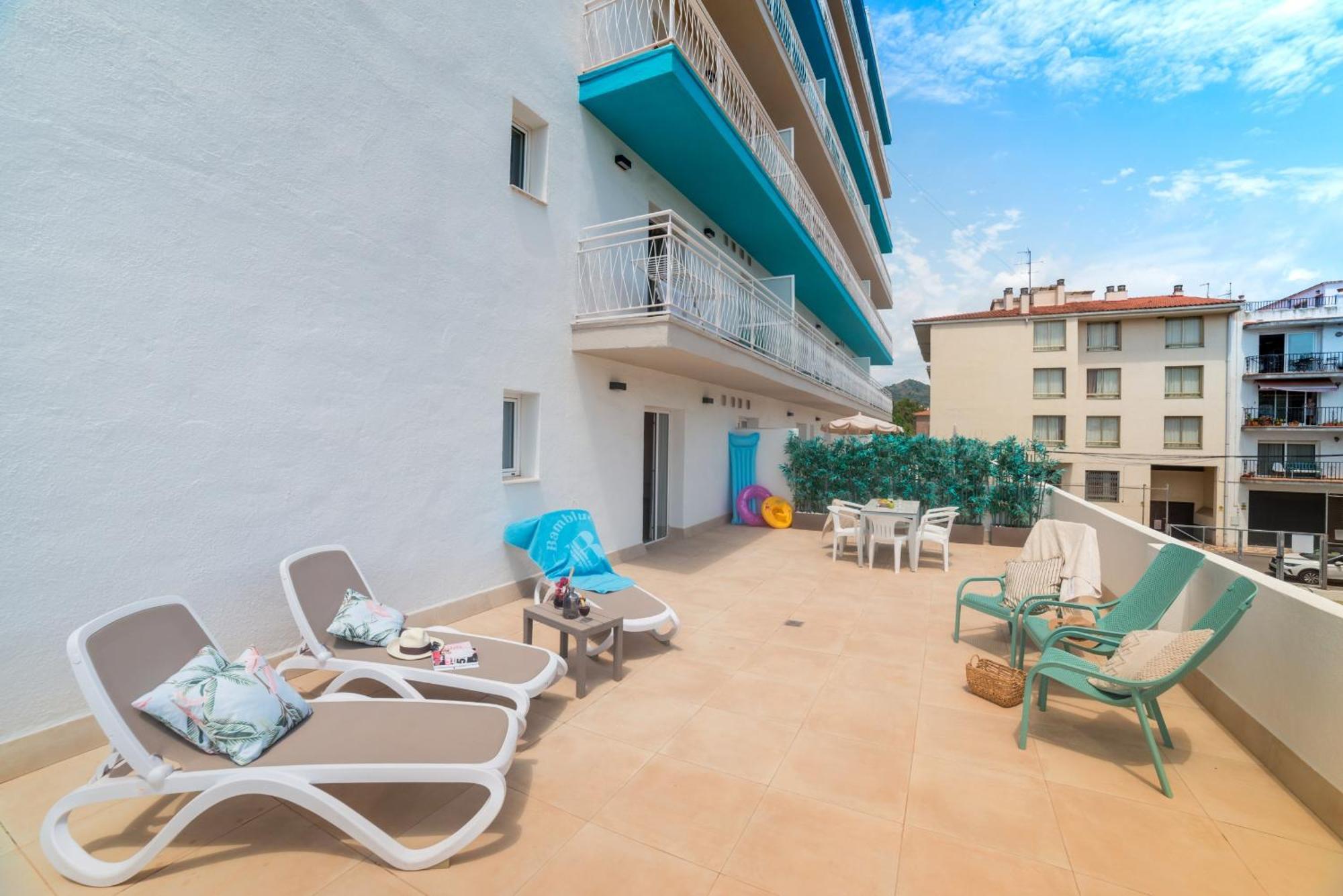 Bamblue Boutique Apartments Pineda de Mar Kültér fotó